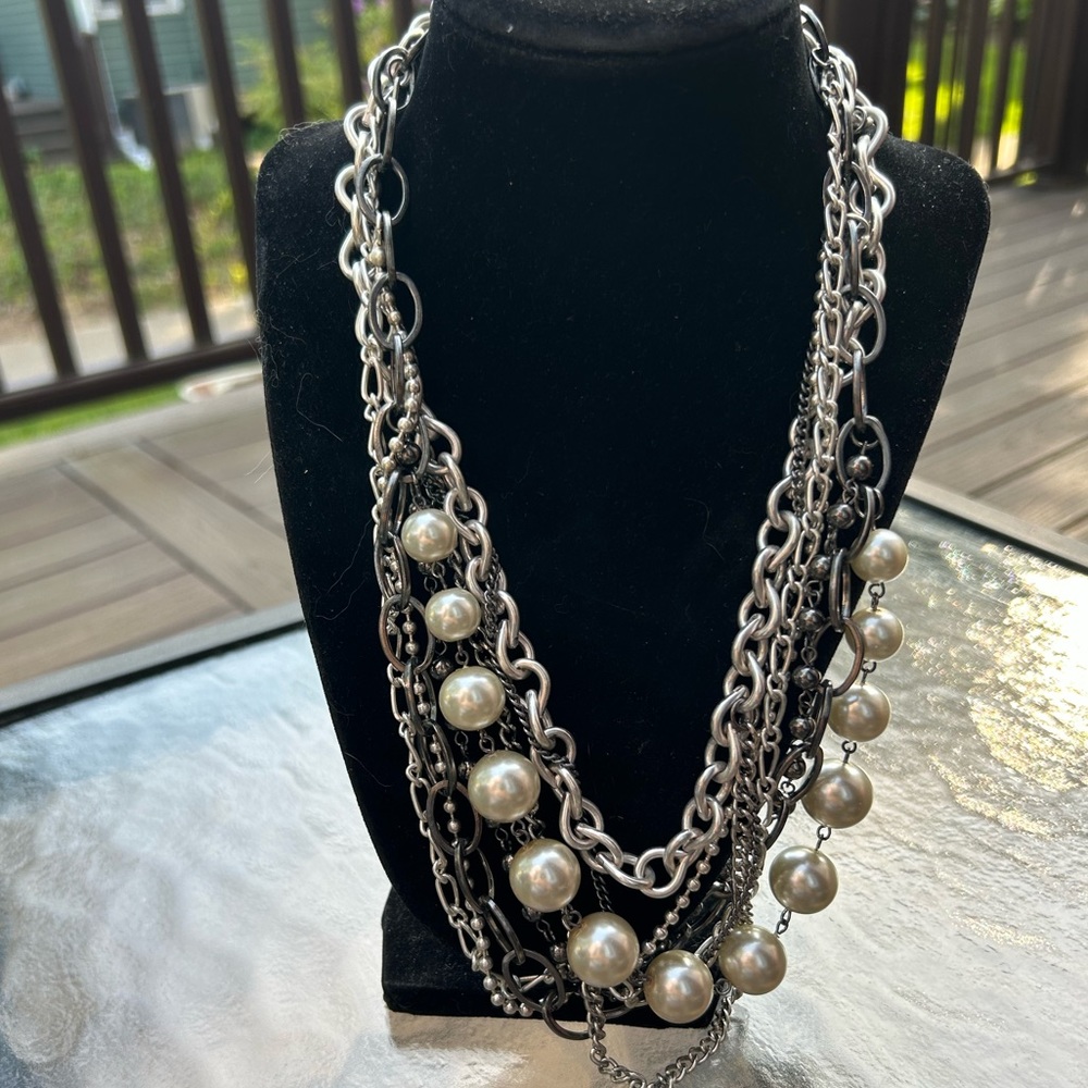 NWOT Beautiful Silver and Black Multi-Layer Necklace 12” Length
